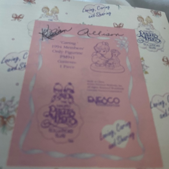 Precious Moments 1994 Members - Picture 3 of 4